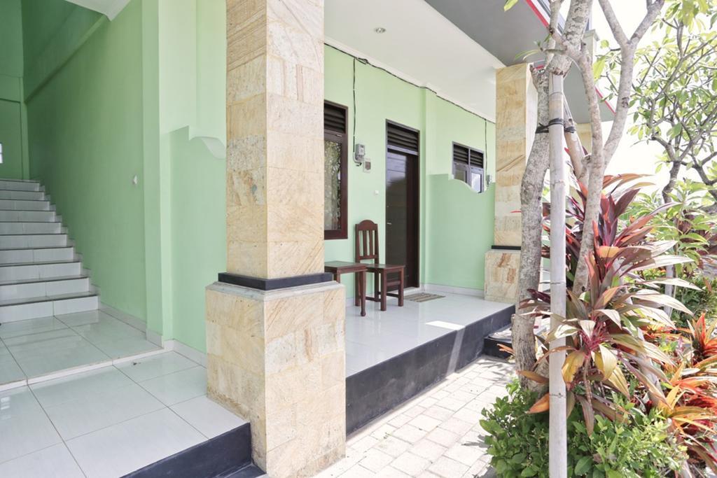 Reddoorz @ Kerobokan Canggu Кута Экстерьер фото