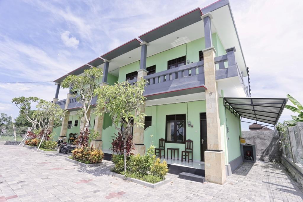 Reddoorz @ Kerobokan Canggu Кута Экстерьер фото