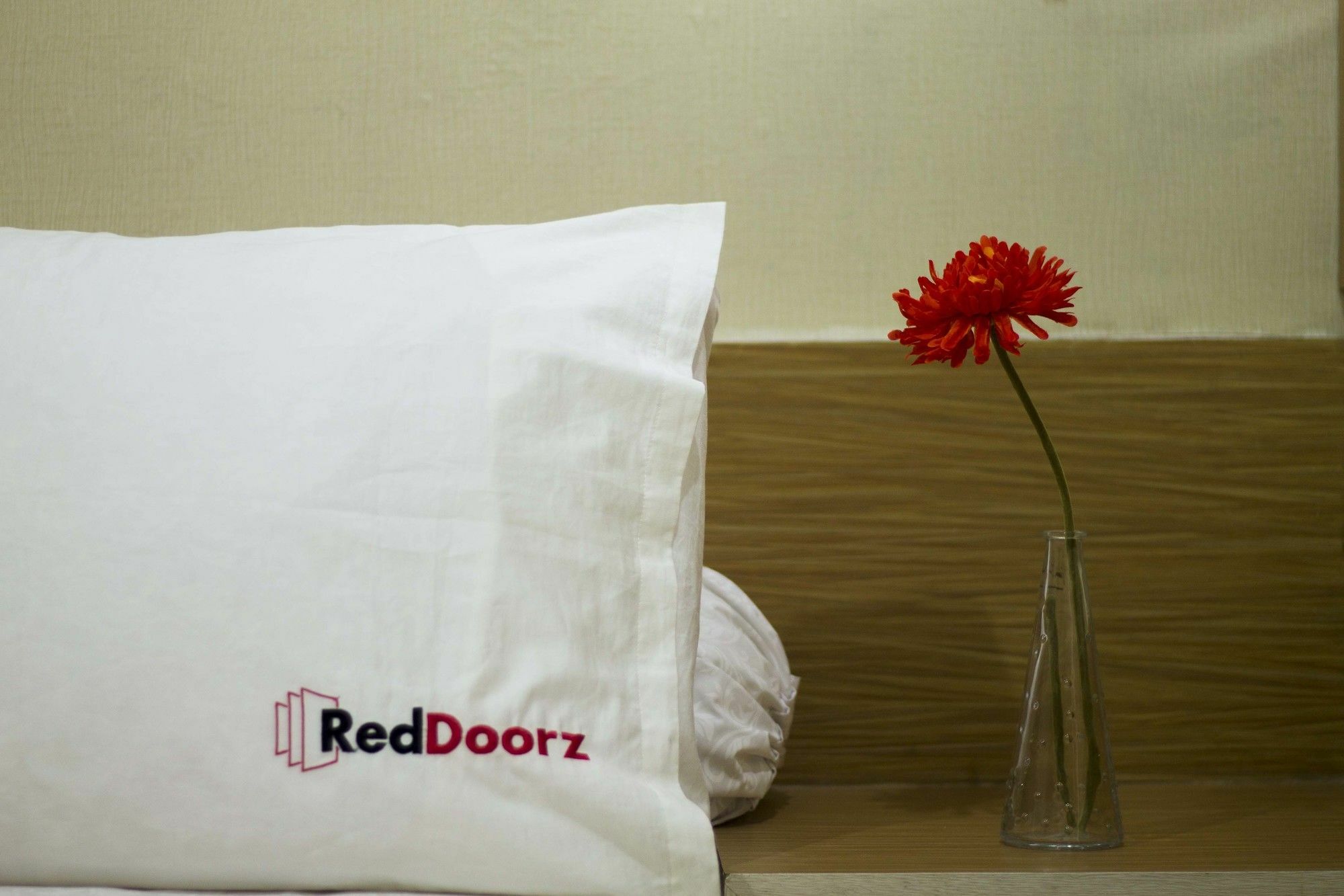 Reddoorz @ Kerobokan Canggu Кута Экстерьер фото